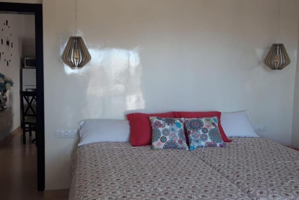 Vakantiehuis Con Terraza Y Jardin